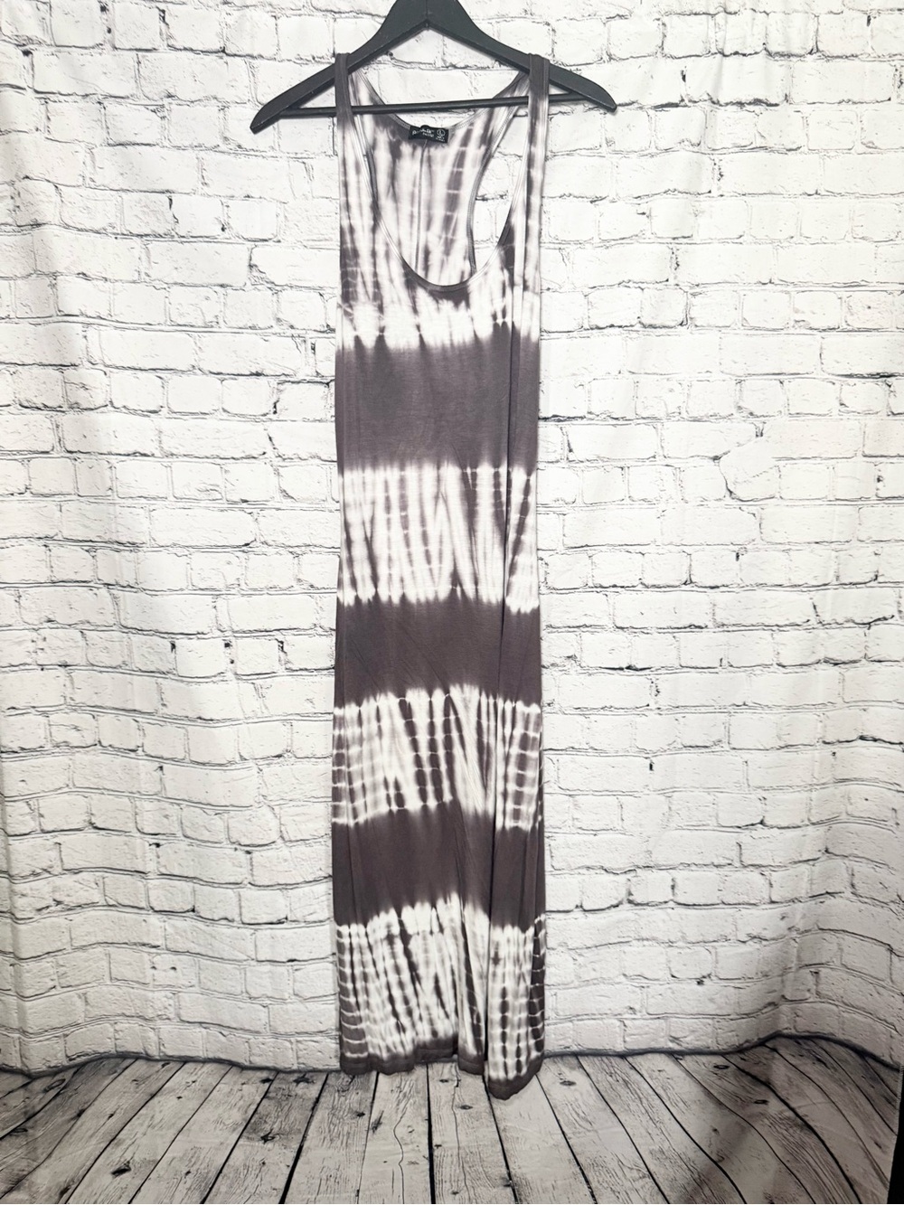 Tie-Dye Racerback Maxi Dress - Taupe & White. Size L